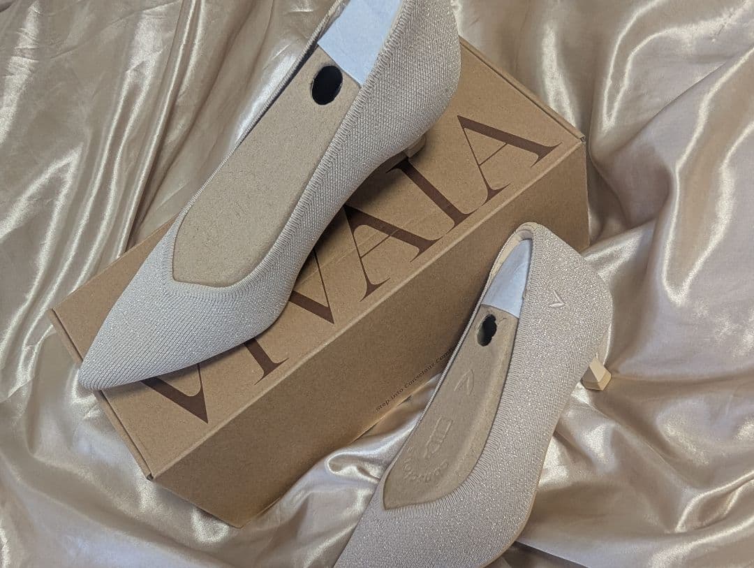 【新品】VIVAIA [Scarlett] ポインテッドトゥ キトゥン パンプス