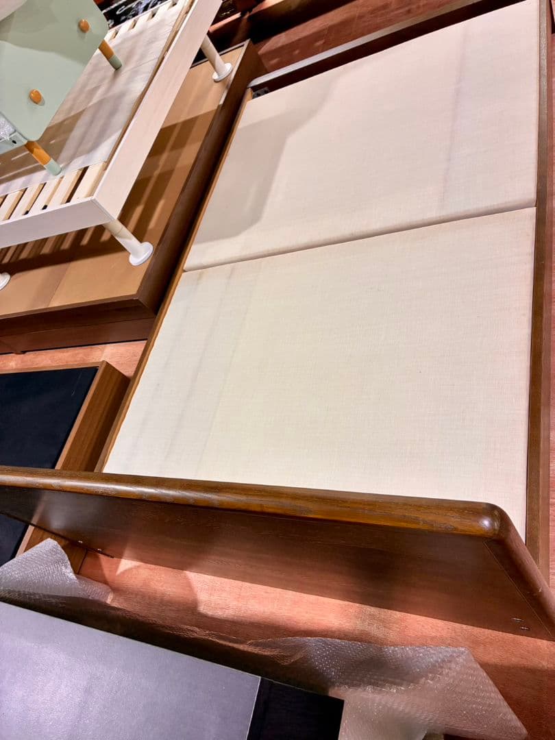 【現地引取OK】Simmons セミダブルベッドフレーム