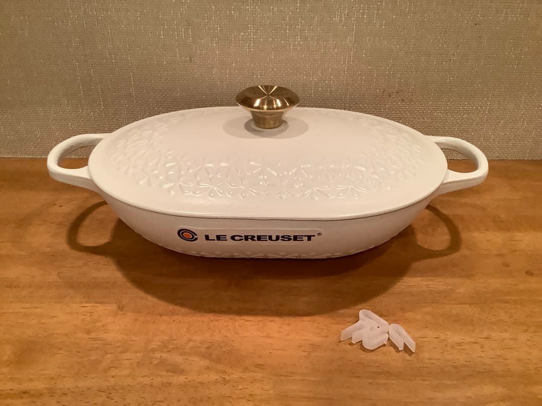 ルクルーゼ　COCOTTE DESIGN FLEUR 31cm鋳鉄