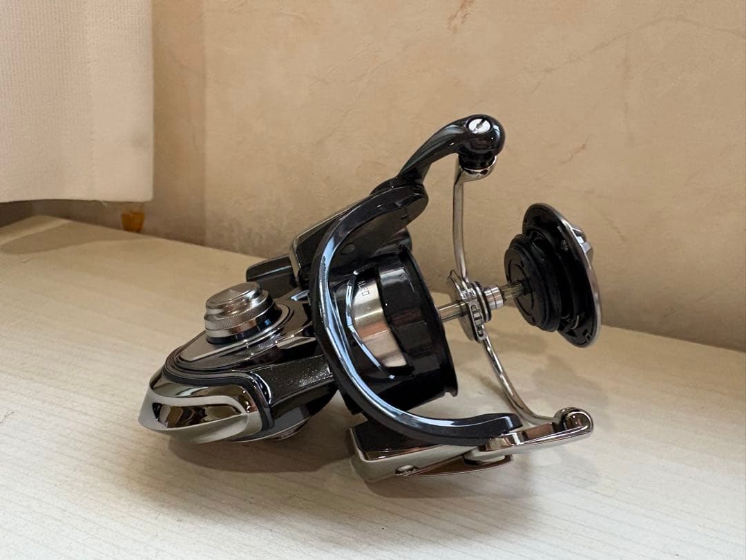 ★☆ダイワ　18イグジスト　LT2500S XH DH ボディ　美品