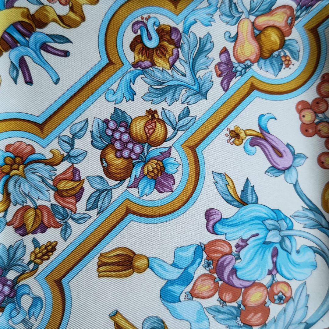 未使用 ■ ロエベ LOEWE シルク 植物柄 シルク スカーフ 大判