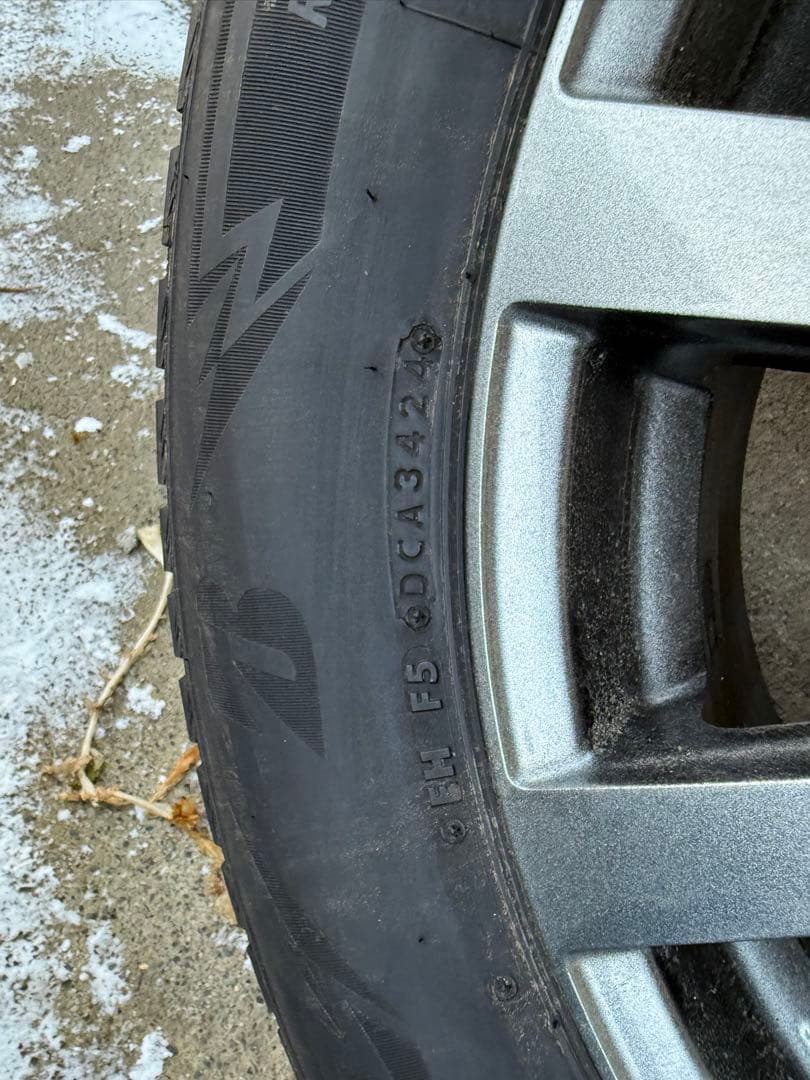 【値下げ】ブリヂストン225/65R17スタッドレスタイヤホイールセット