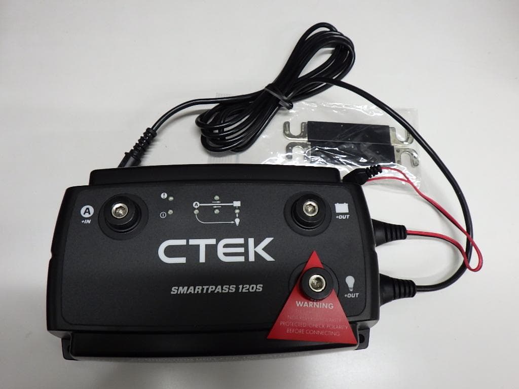 CTEK 走行充電器　D250SE+SMARTPASS120S セット