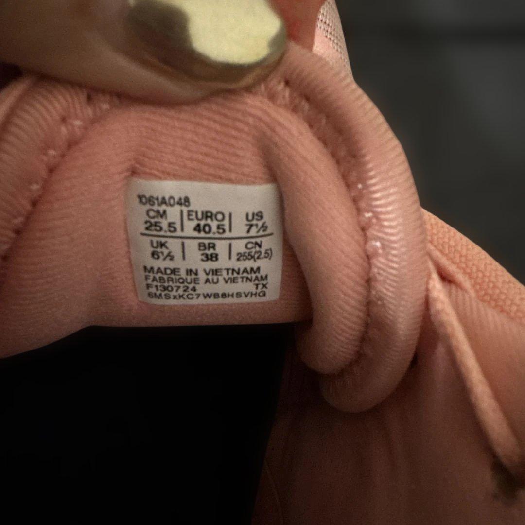 アシックス　シューズ　25.5㎝　バレーボール　バスケットボール