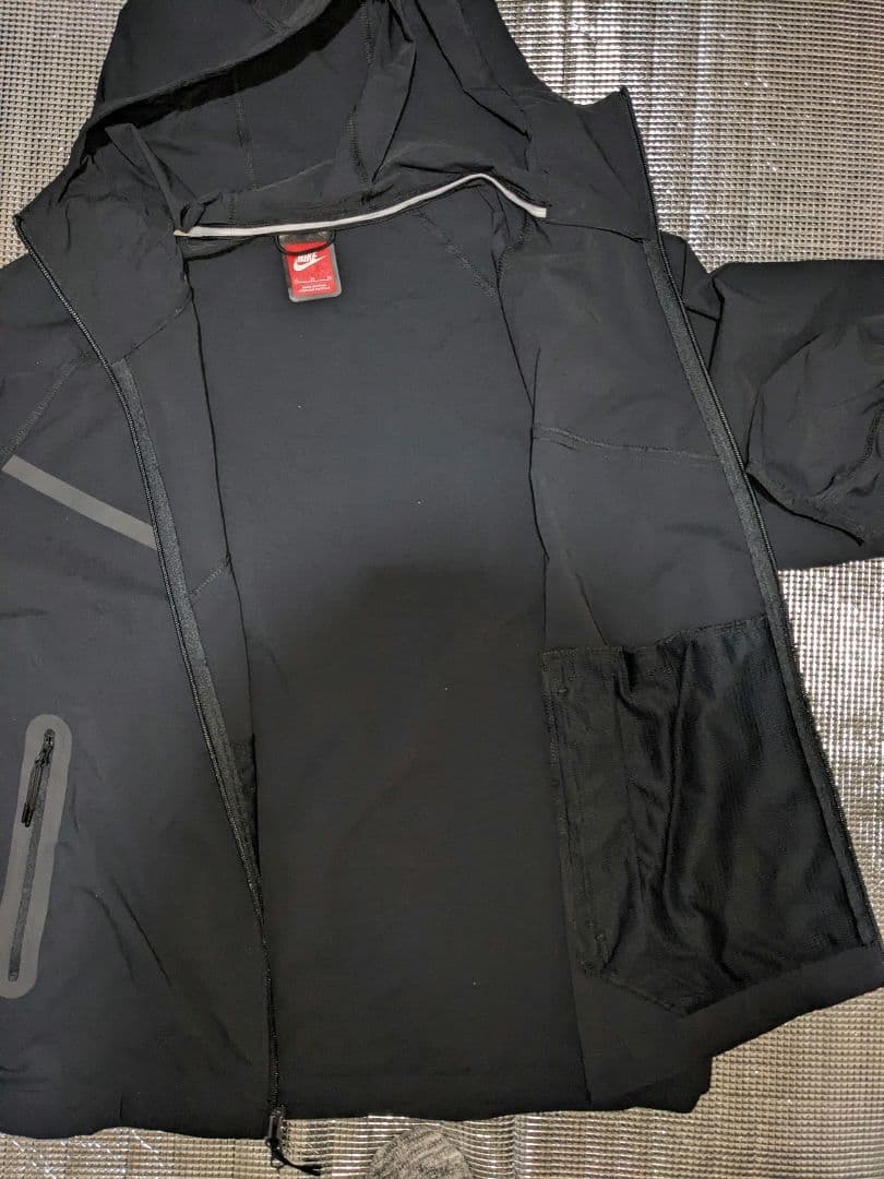 ナイキ ウィンドランナー メンズ フルジップ ジャケット黒ＸＬ新品7,609円安