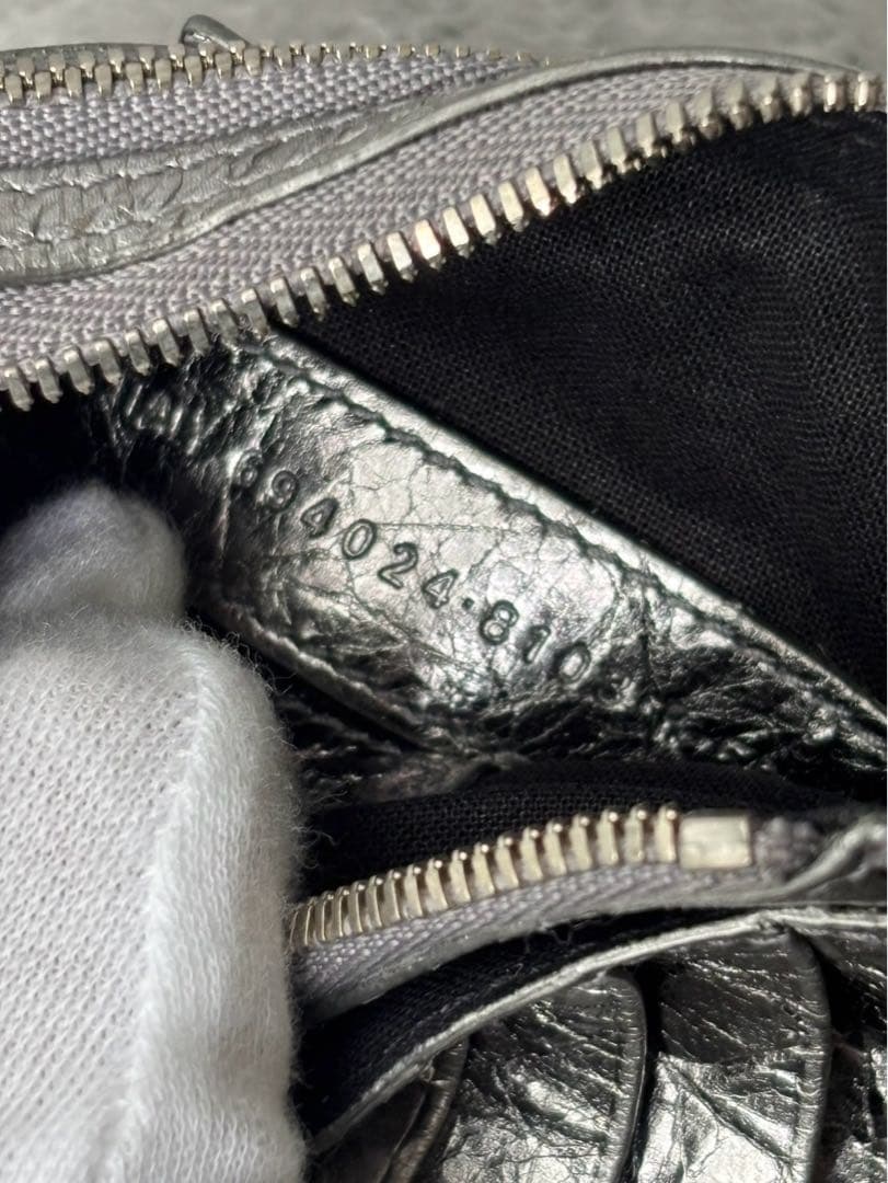 バレンシアガ BALENCIAGA　　ル　カーゴケース