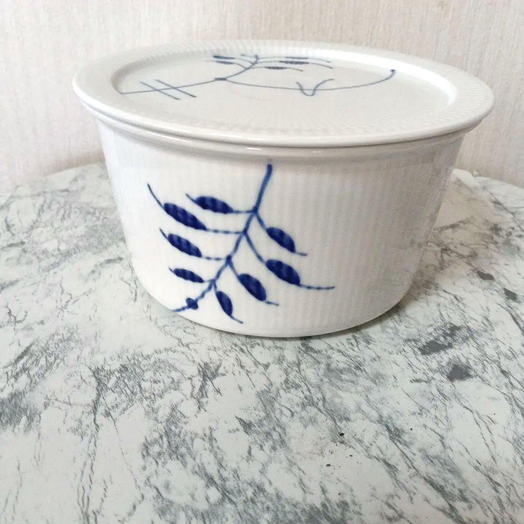 ロイヤルコペンハーゲン 陶器 蓋付き