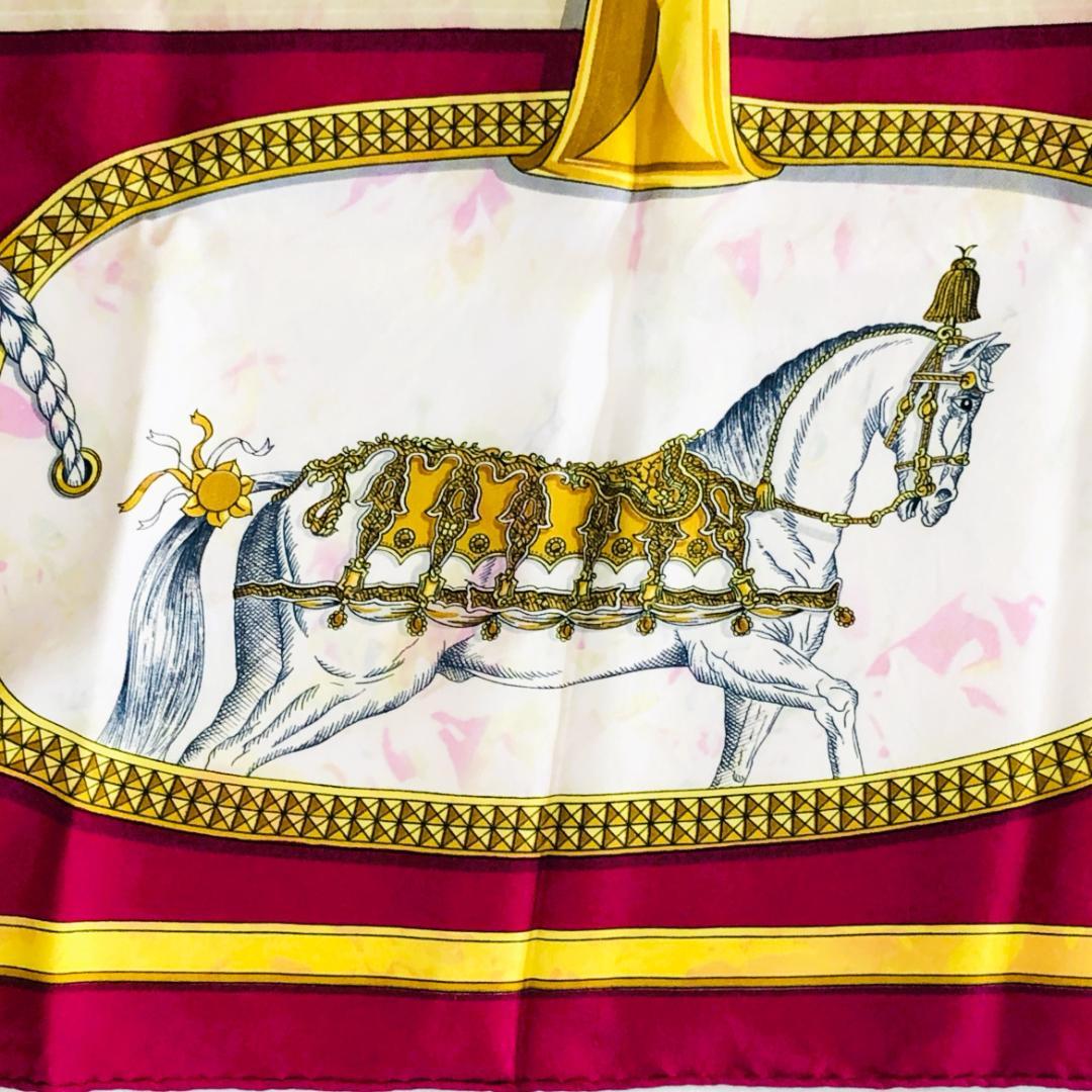 HERMES エルメス カレ90 盛装の⾺ GRAND APPARAT タグ付き