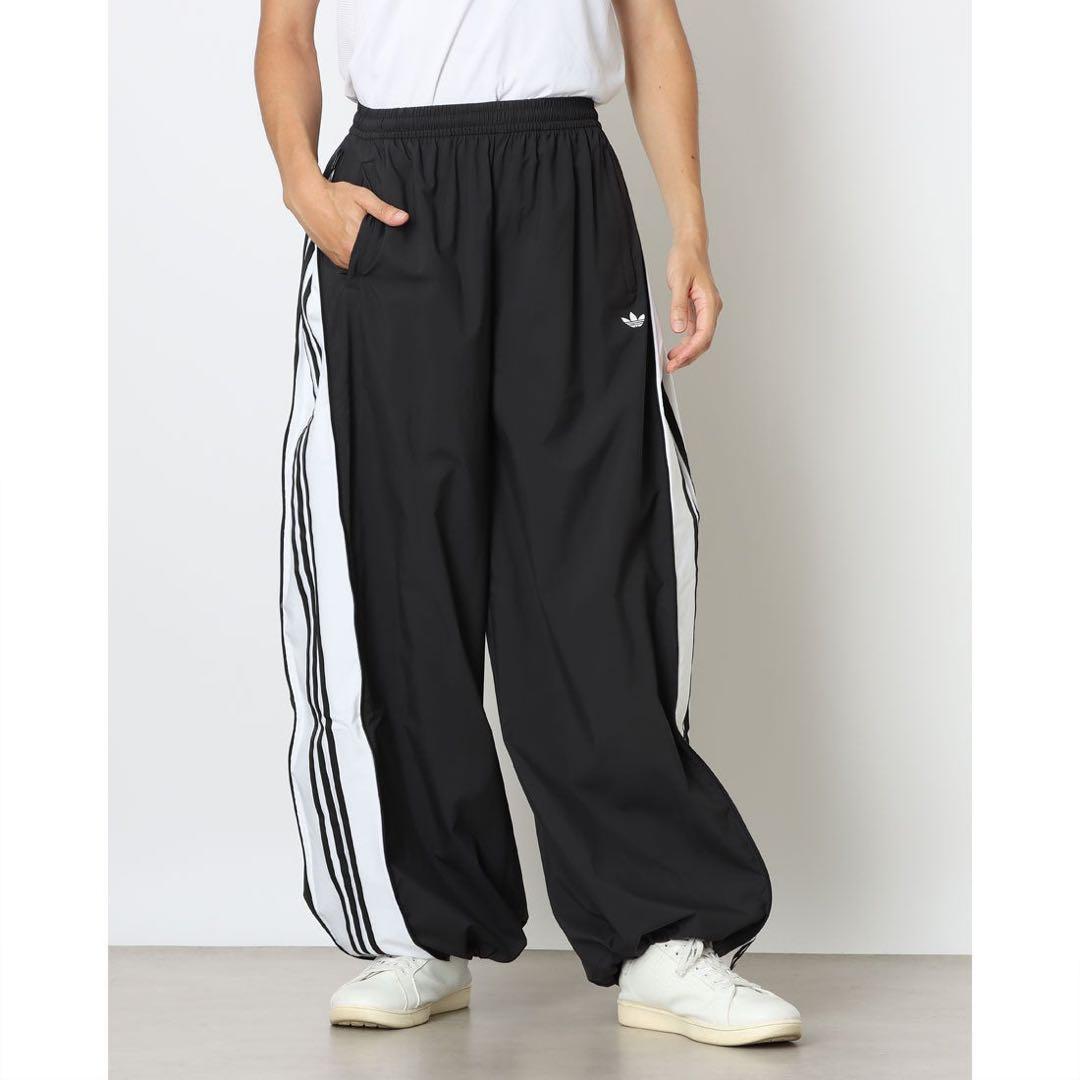 adidas トラックパンツ ブラック/ホワイト