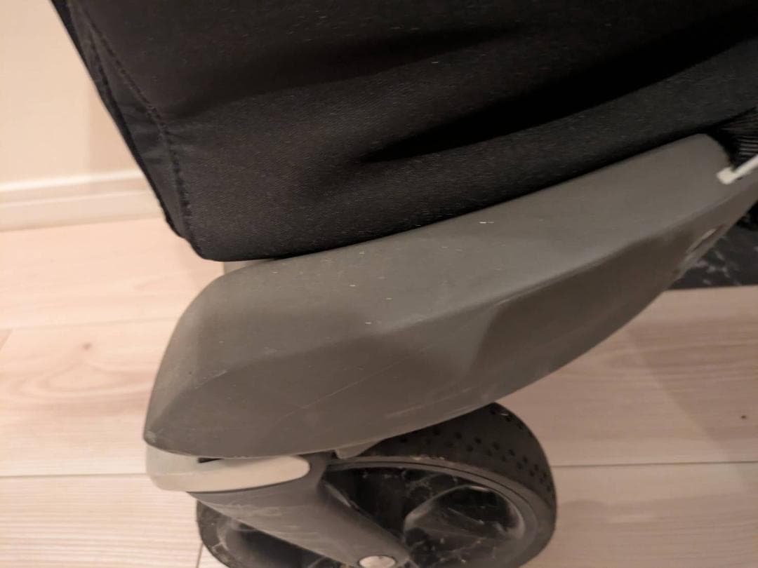 ストッケ エクスプローリー ベビーカー フットマフ付き