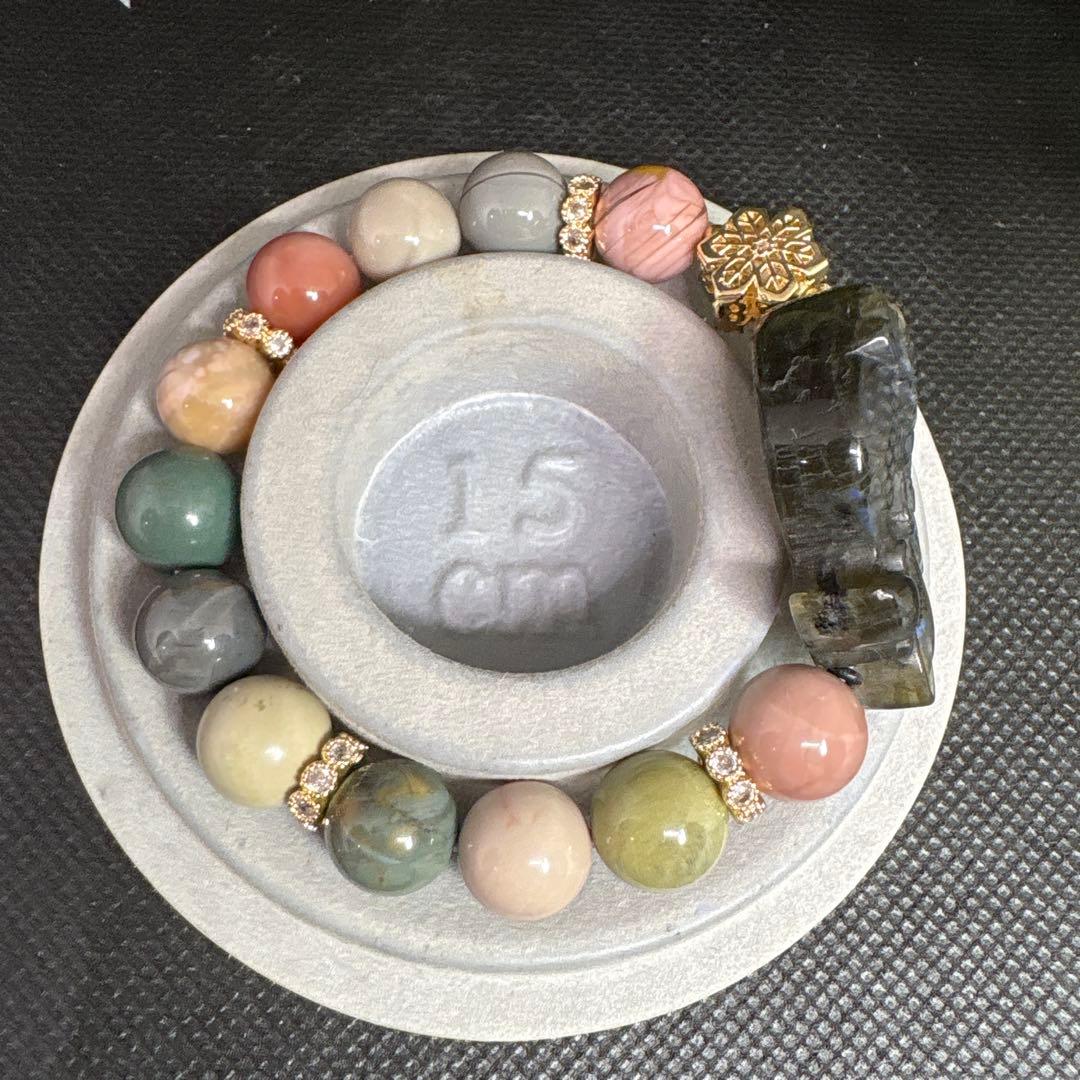 ＊いちごウサギ様お取置き　／ キャンディフローライト　ブレスレット♪