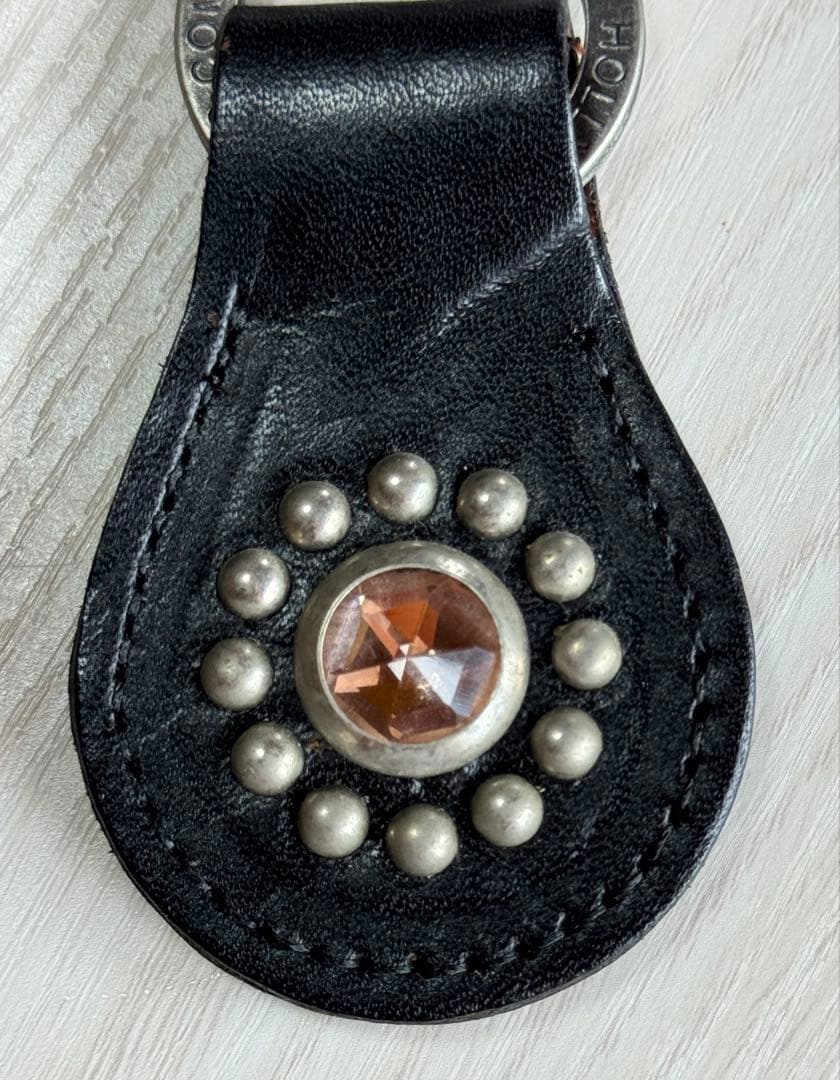 HTC タグキーホルダー ピンクストーン ブラック N&J 付き