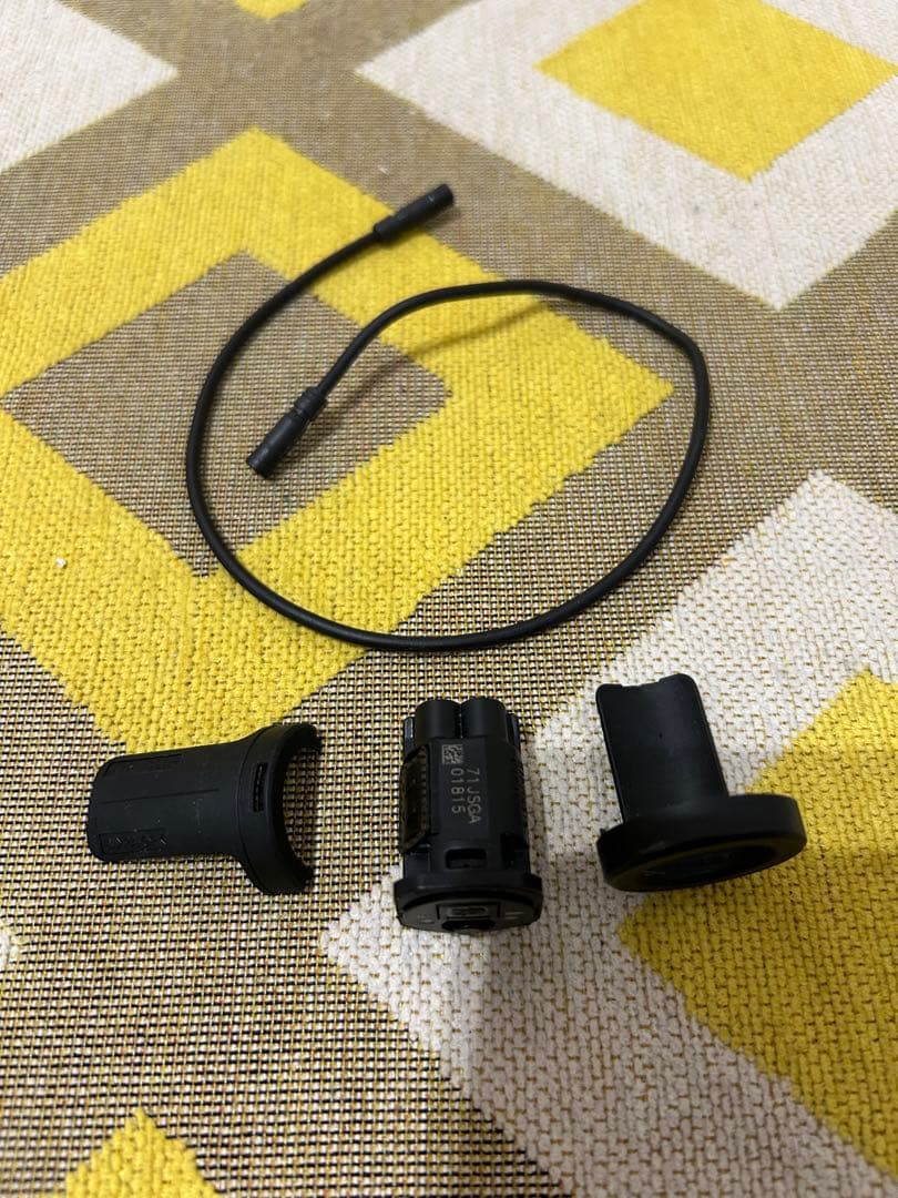 SHIMANO R8000系ULTEGRA Di2セット　油圧ブレーキ