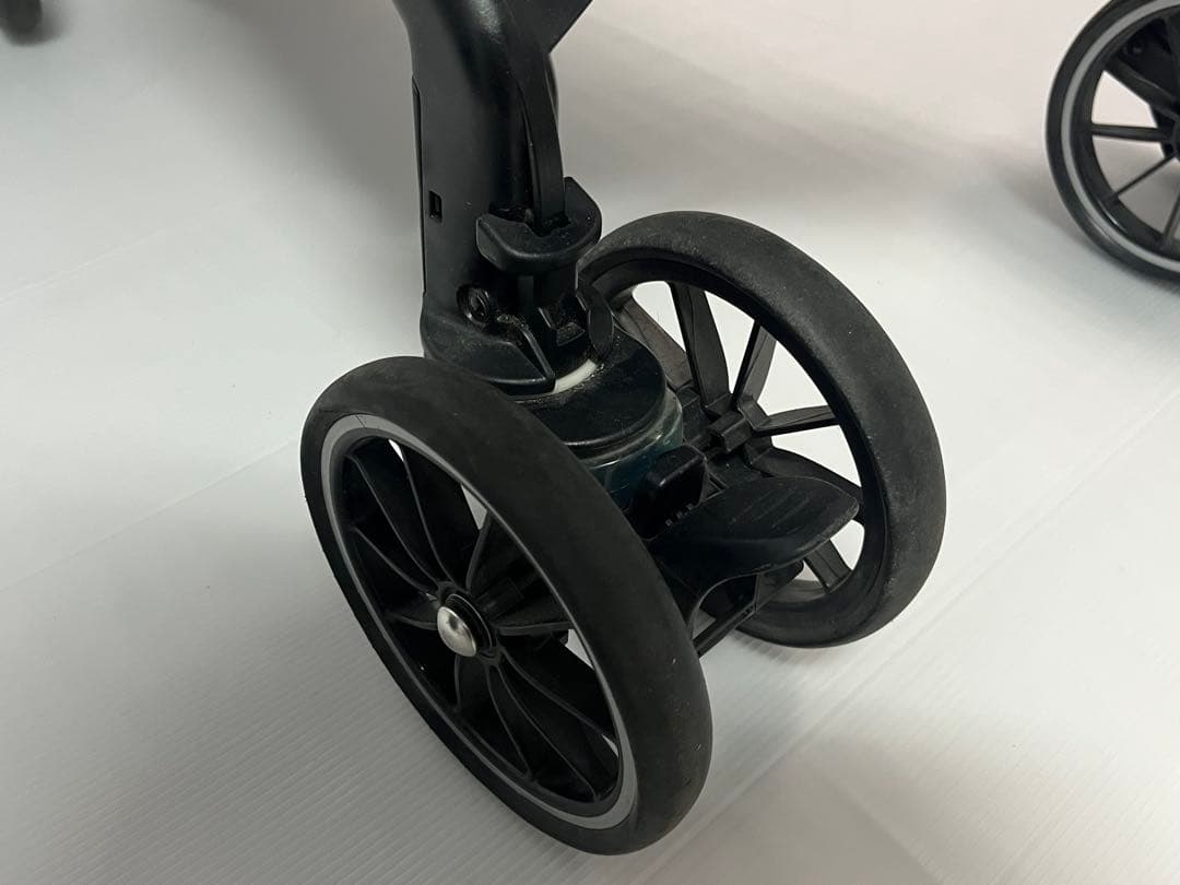 Combi コンビ スゴカルα 4キャス compact エッグショック 紺