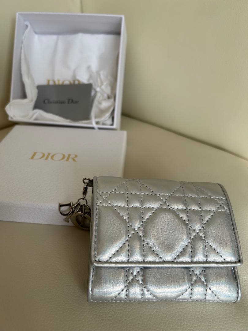 Dior シルバー 三つ折り財布