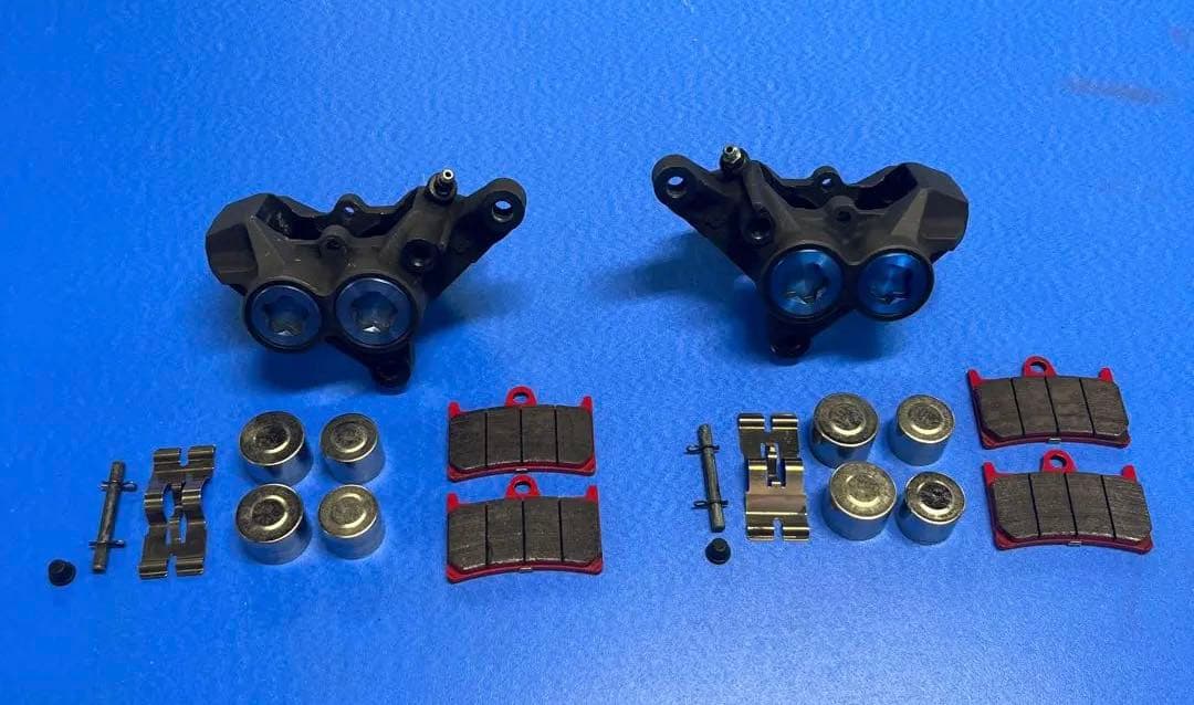 xjr1300 mos キャリパー 100mmピッチ　4ポッド