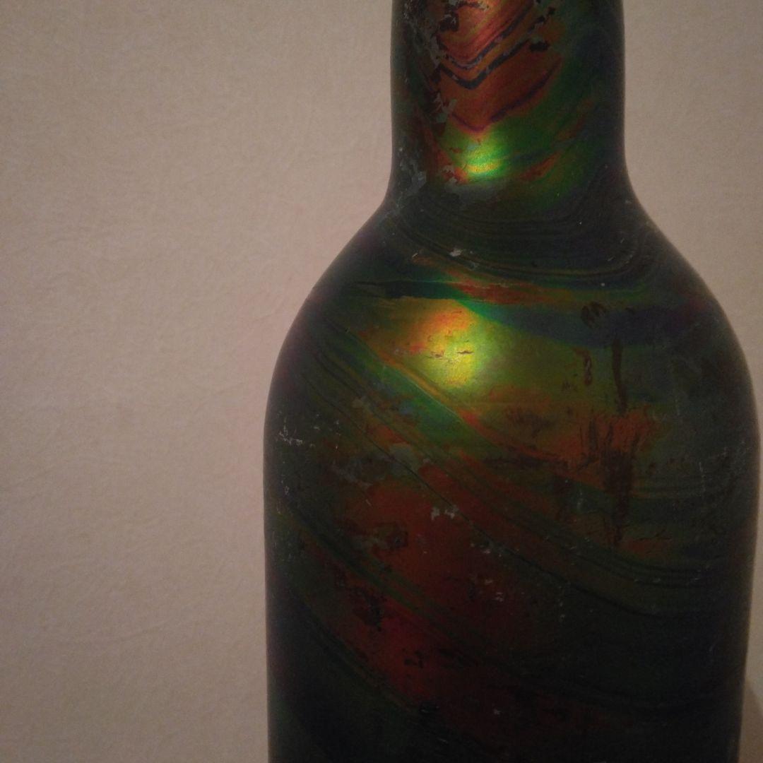 アンティークボトル　銀化ガラス