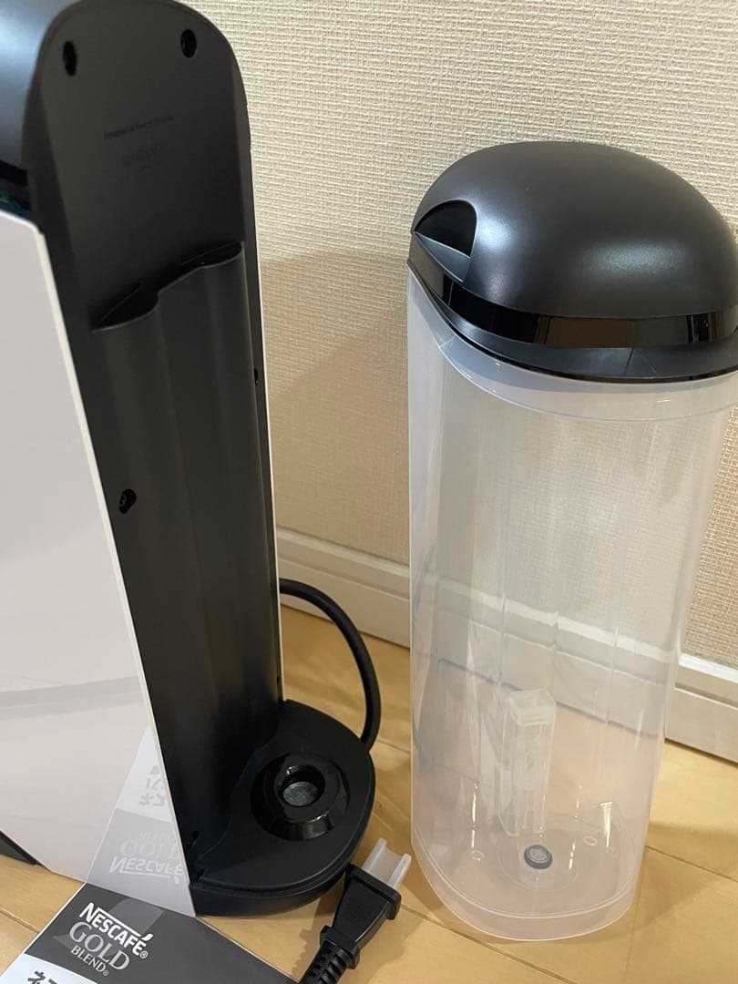 美品　ネスカフェ　バリスタ　スリム　HPM9640 ホワイト