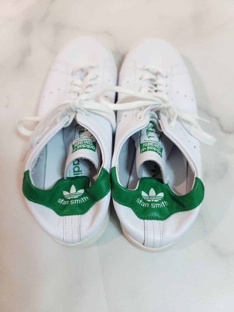 【いま此処に立つ】adidas STAN SMITH DECON /