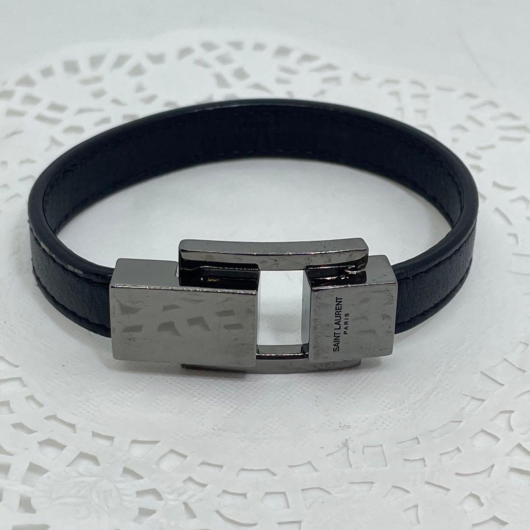 サンローラン レザーバングル ブラック マグネット式