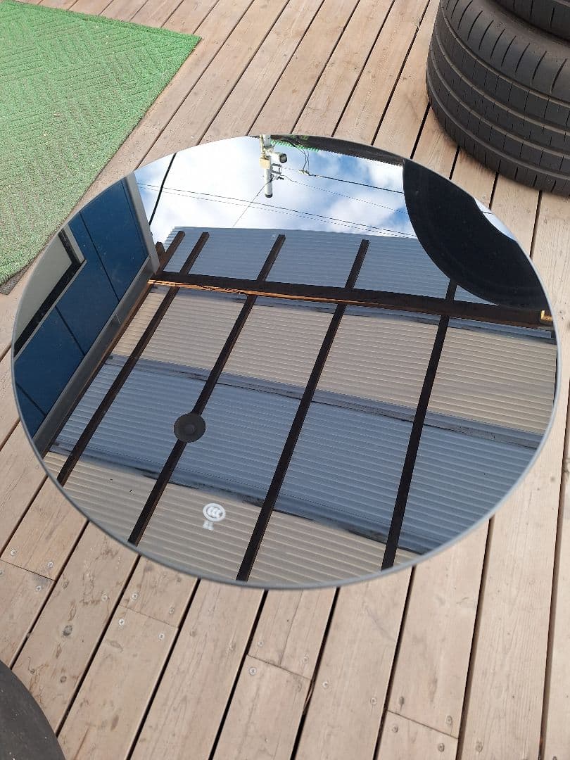 タイヤ テーブル