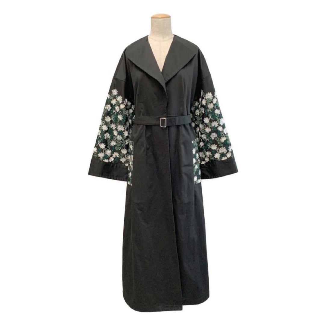 LOKITHO 刺繍入りネイビーコート　新品