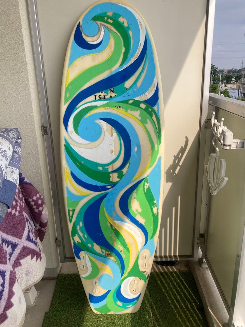 CHANNEL S サーフボード 5’7” クアッド4フィン付き