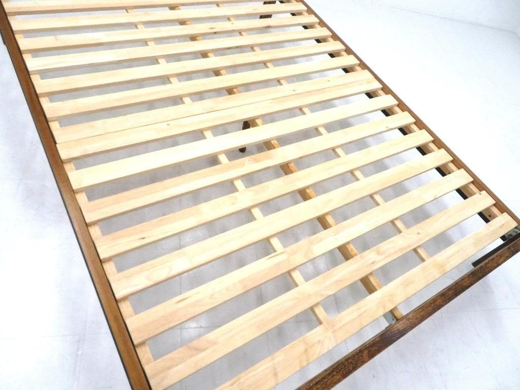 展示品　アクメ　クイーンベッド　ベッドフレーム　ジャーナルスタンダード