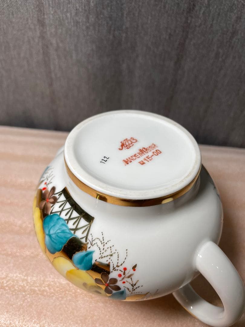 ポット　ロモノーソフ