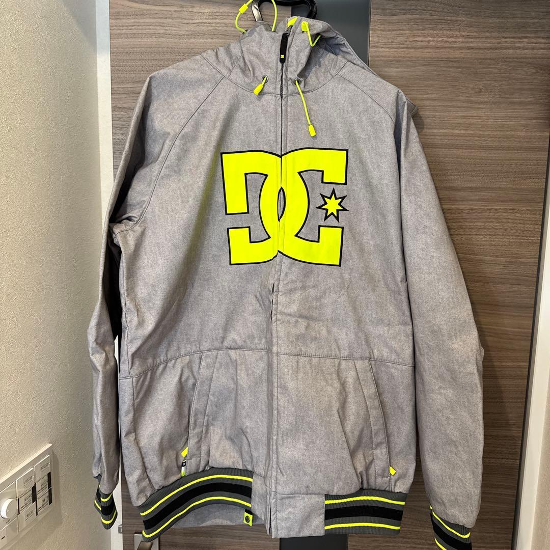 DC スノーボードジャケット　グレー 10K防水　ズボン手袋付き　美品　写真追加