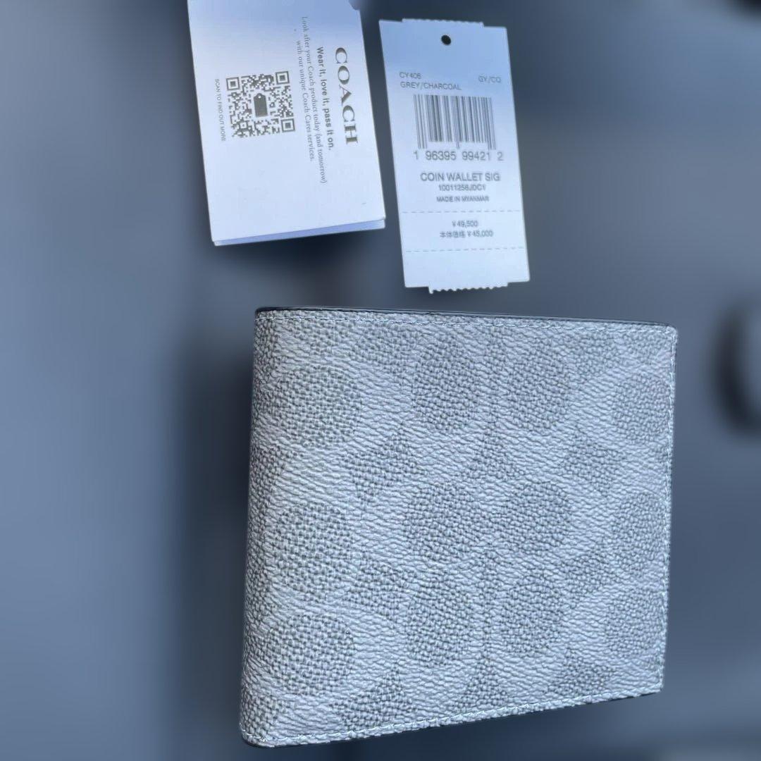 YUYA　　新品未使用　定価49,500円　COACH ライトグレー