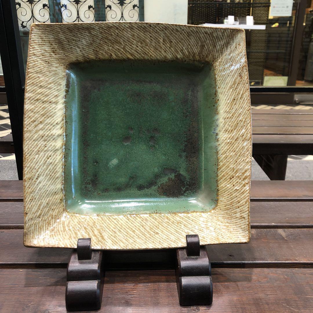 古益子焼　島岡達三［人間国宝］白釉縄文象嵌 30cm角皿