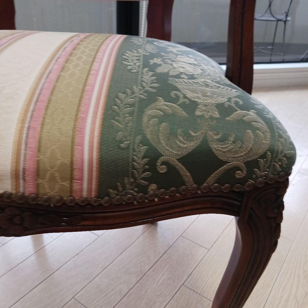 【引き取り限定】葉山家具クラシック木製テーブルと椅子３脚セット