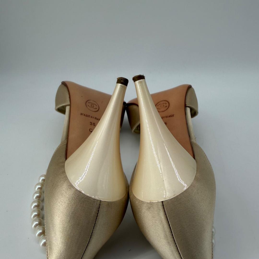15360✨CHANEL サテンパンプス パールストラップ 36 ゴールド