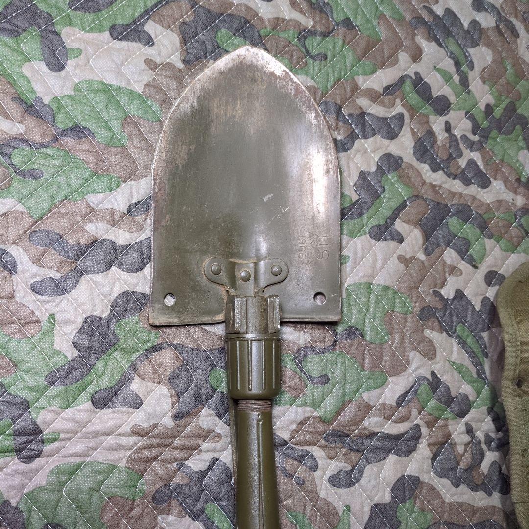 米軍　M56 エントレンチングツール キャンバスケースとスコップ(ツルハシ付き)