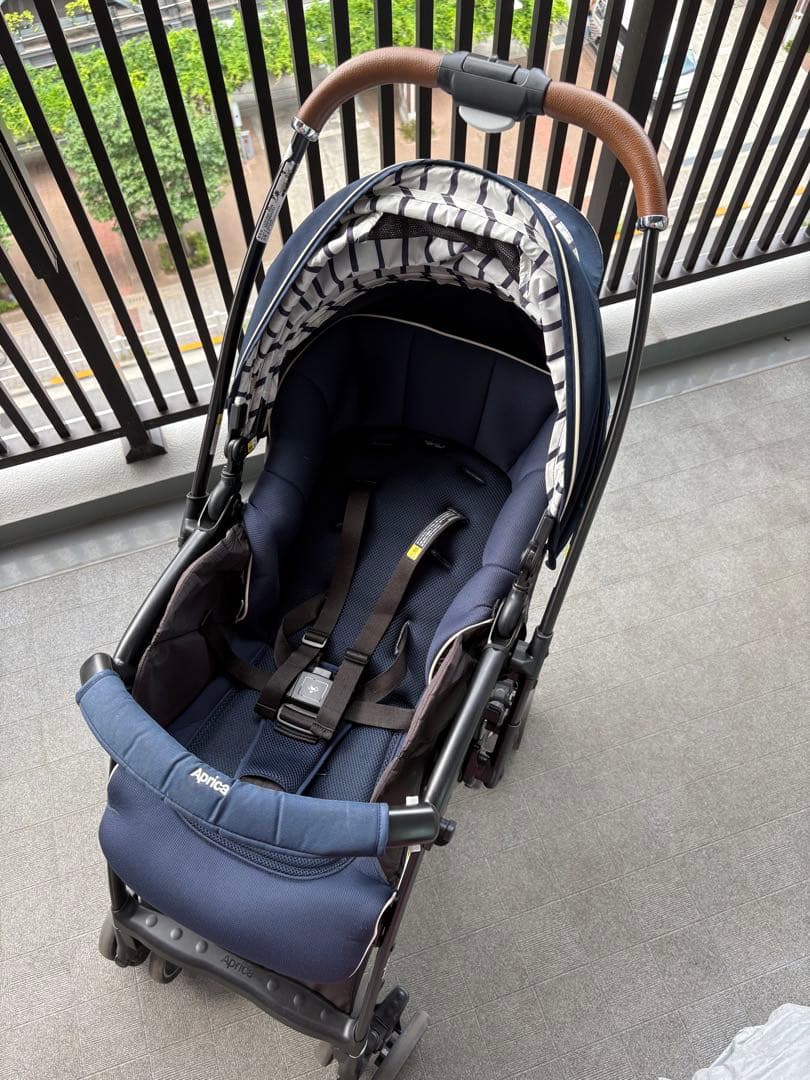 Aprica ラクーナ クッション AE 2022モデル ネイビー　ベビーカー