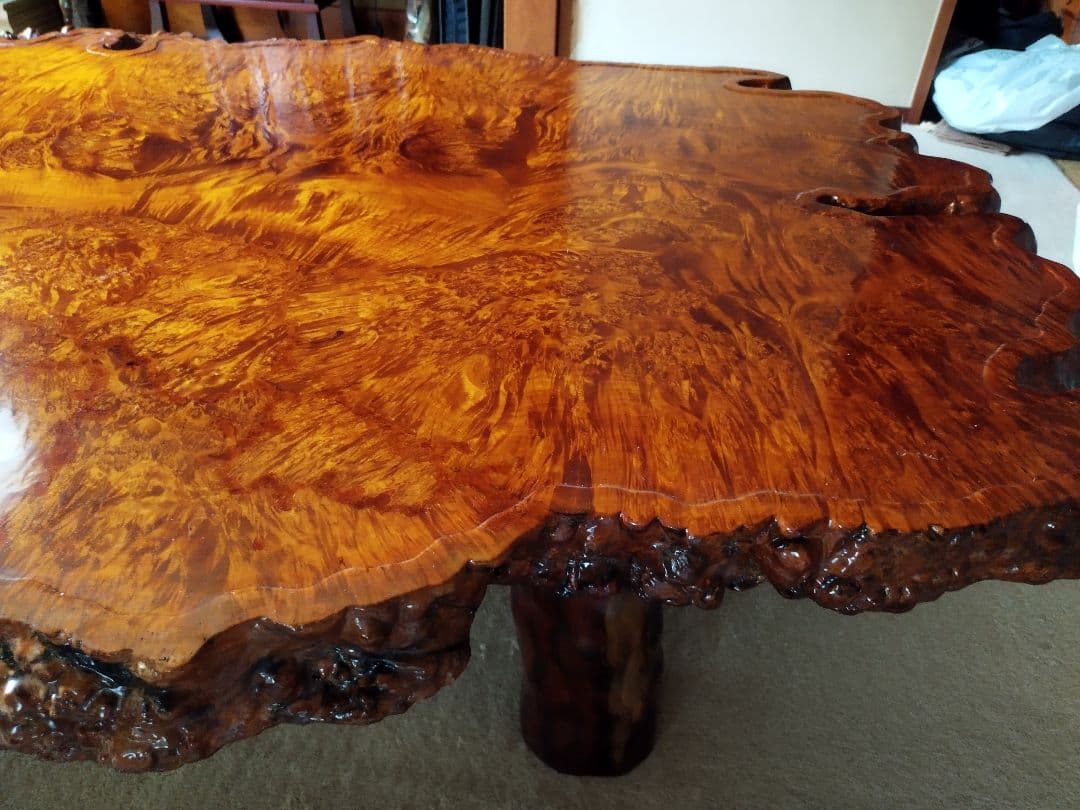 【青木】 天然木座卓（光沢仕上げ）一枚板