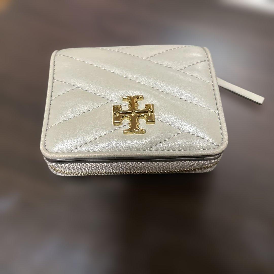 新品同様‼️ 現行　トリーバーチ　財布　折り財布　キルティング