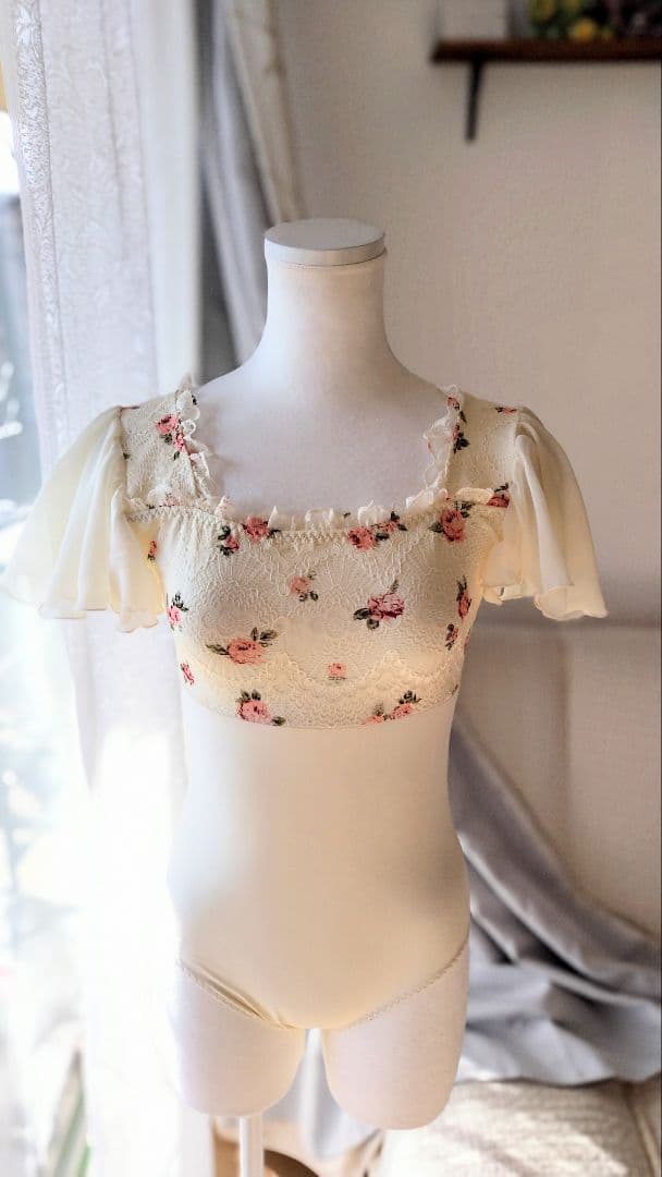 (再販)Ｓ～Ｍ／秘密の花園に咲く可憐なピンク薔薇が可愛いアイボリー娘役レオタード