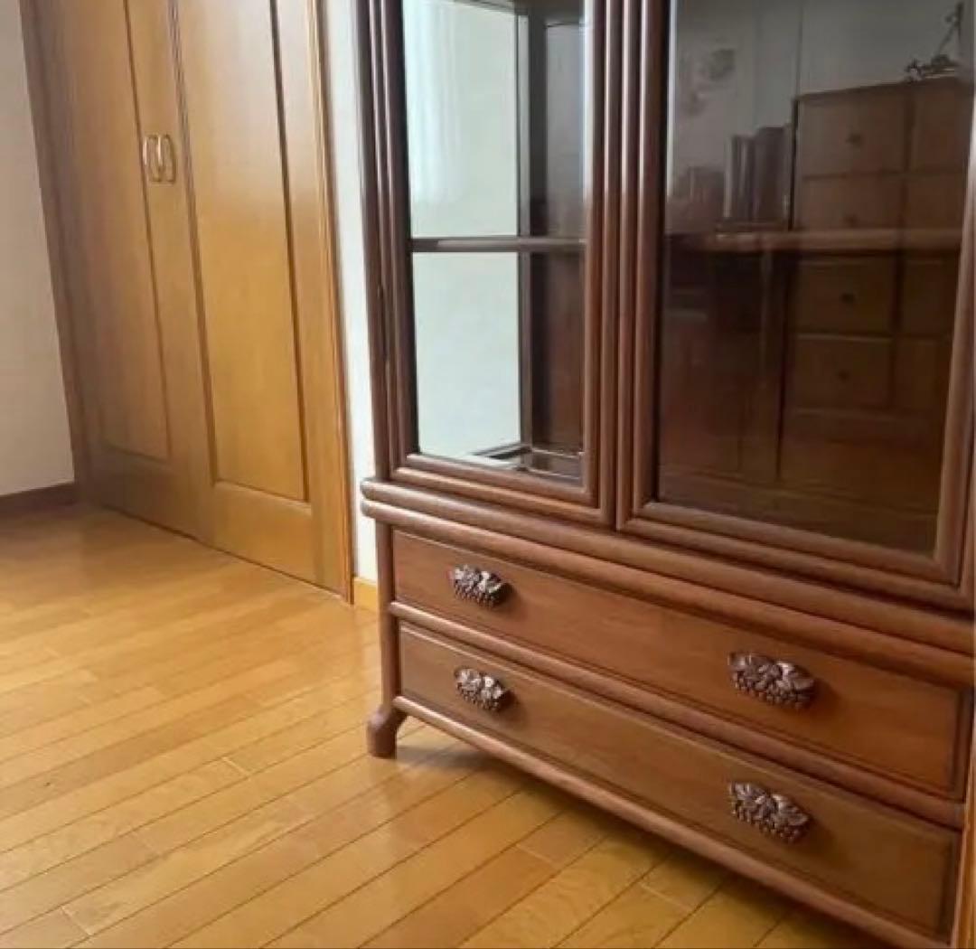 【極美品】アンティーク 三越購入 唐木家具 葡萄唐草透彫 飾り棚 キュリオケース