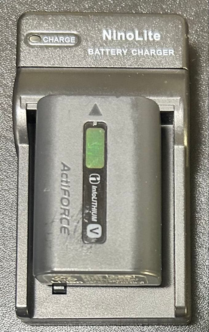 【美品】SONY ハンディカム HDR-CX670 9.2MP 購入後すぐ発送！