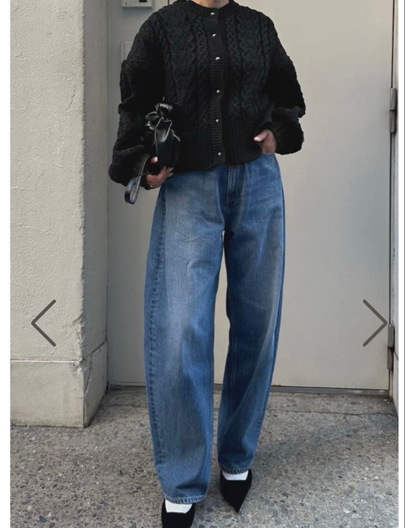 room306カーブデニムパンツ Mサイズ ブルー