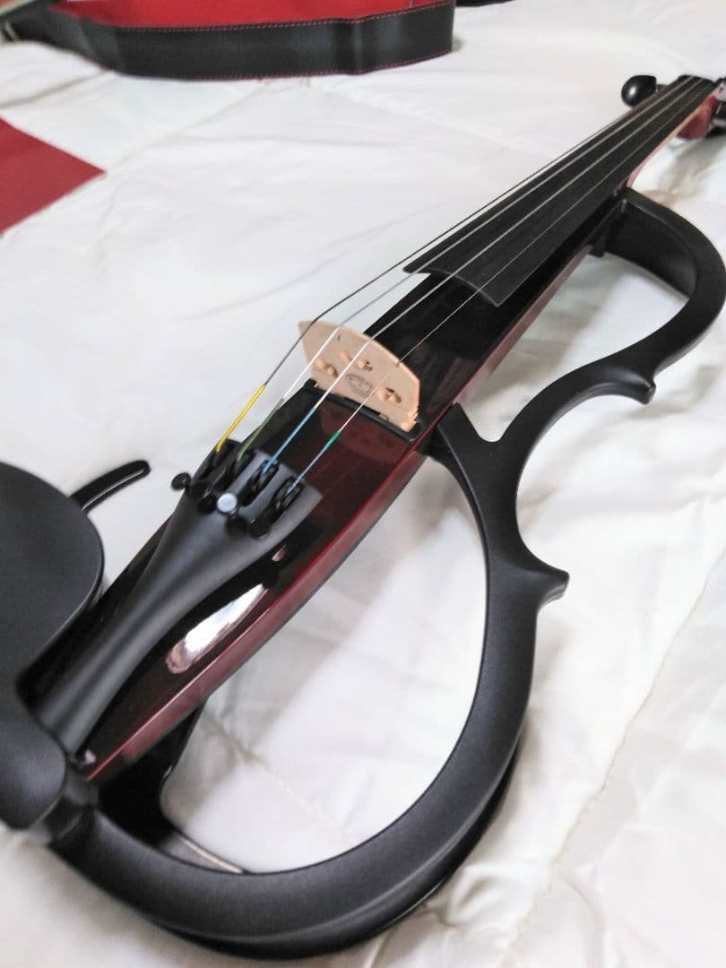 YAMAHA　サイレントバイオリン　　SV150S　肩当て　消音器etc