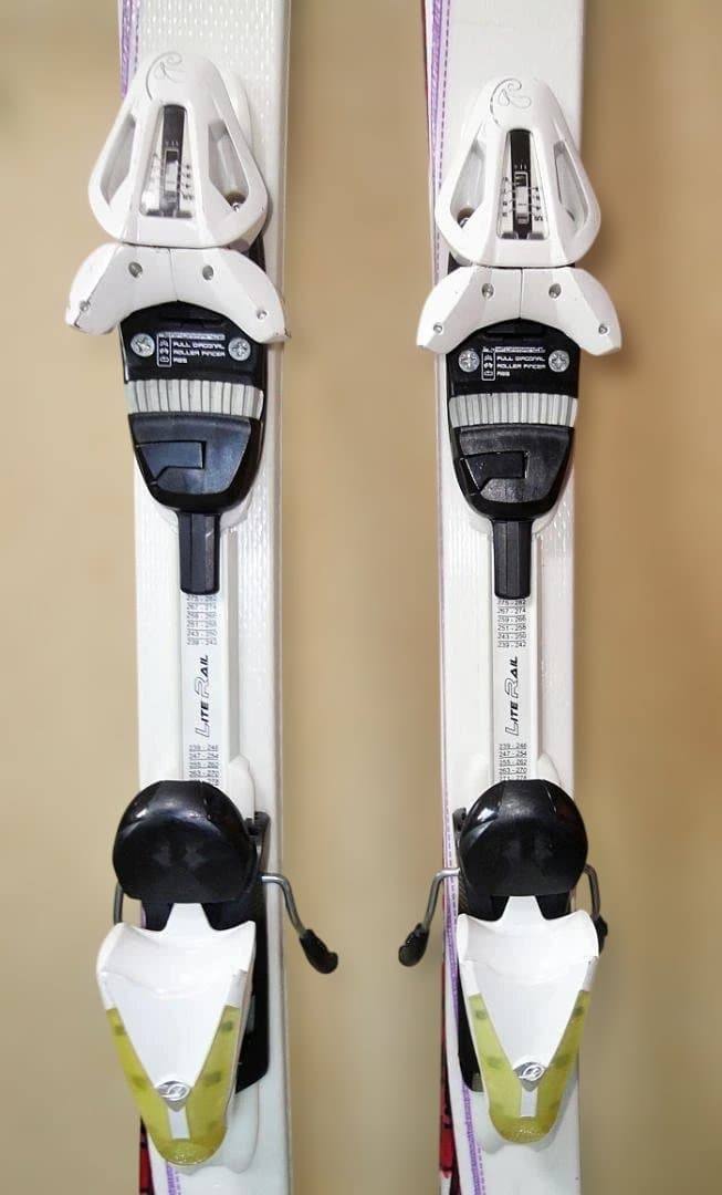 美品　HEAD レディース用カービングスキー　142㎝