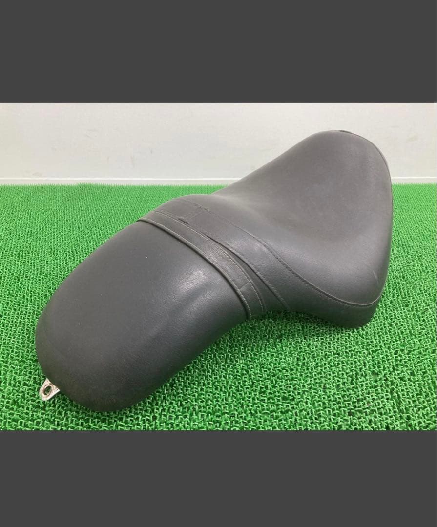 Vツインマグナ250 シート ホンダ　中古