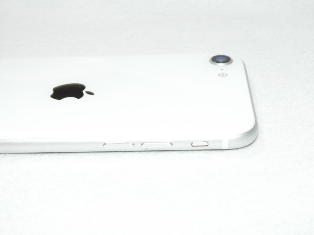 iPhoneSE 第2世代 64GB A2296 MX9T2J/A SIMフリー