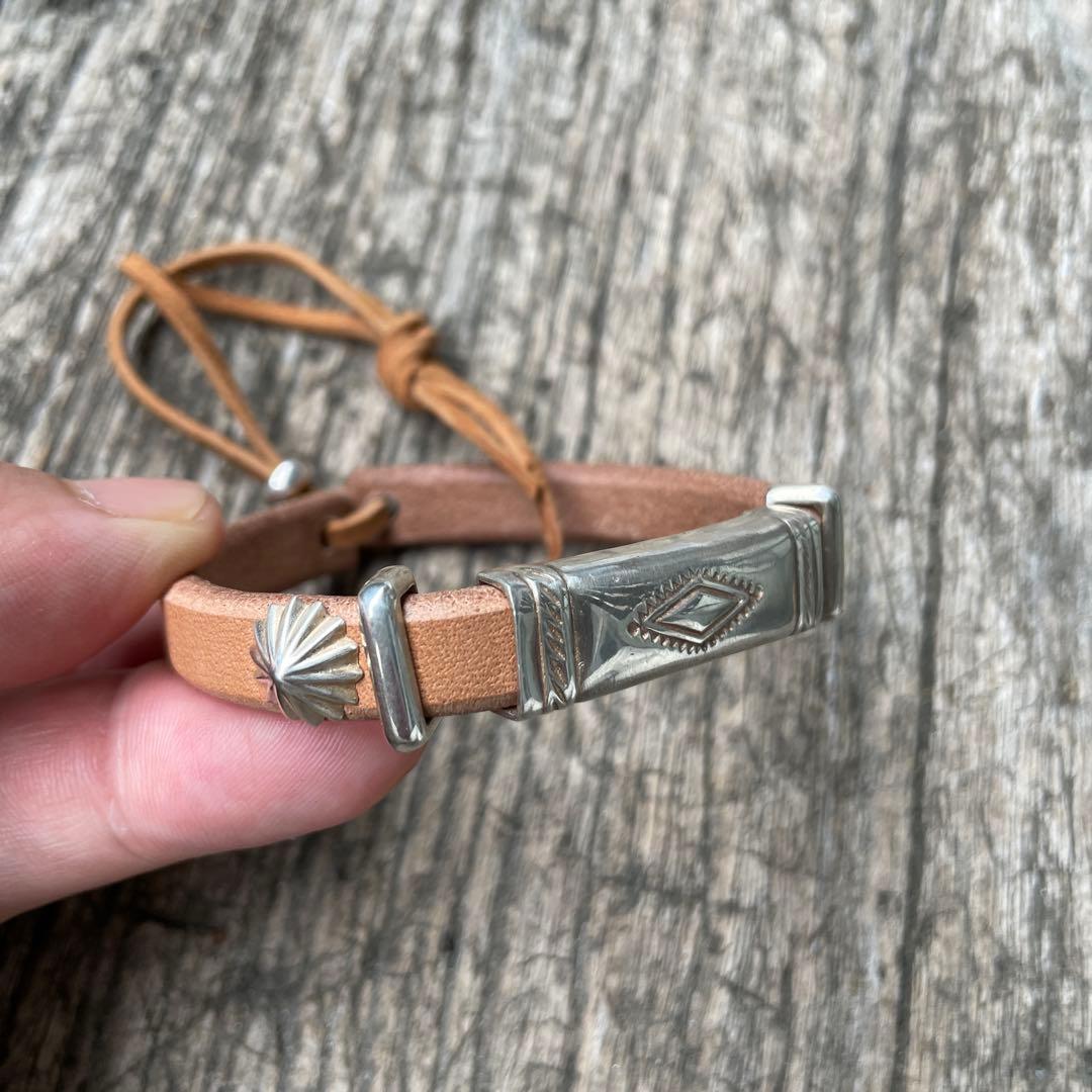 サドル レザー ブレスレット バングル カン ハンドメイド ノーブランド