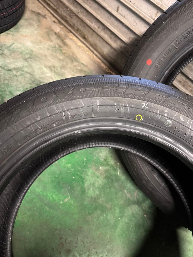 新車外しTOYO PROXES J68 205/60R16 4本で34000円