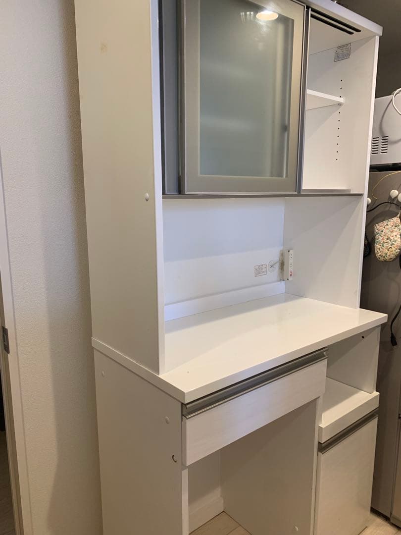 限定価格　お買得　ニトリ　食器棚　キッチンボード