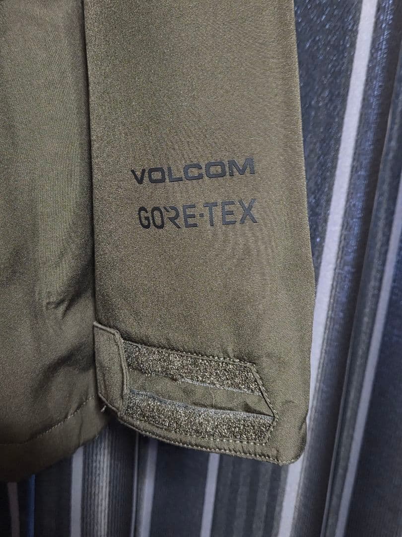 2/8のみ値下げ！VOLCOM　GORE-TEX　US Mサイズ